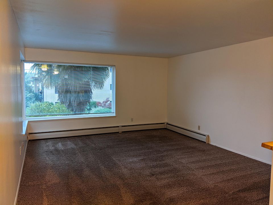 1st image of 2232 Franklin Ave E #201