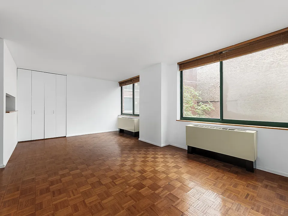 295 Greenwich St #5N