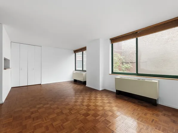 295 Greenwich Street image 1 of 5
