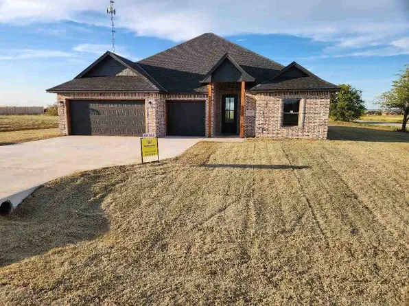 5976 NE Tadpole Dr, Elgin, OK 73538