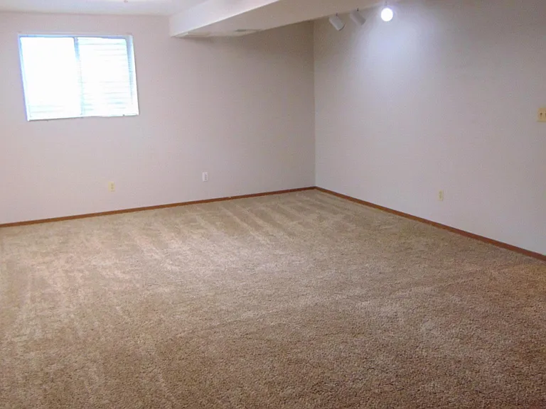 831 Coronado Ave — Photo 14