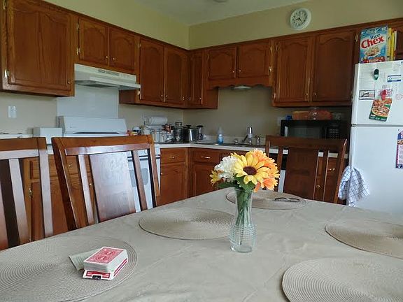 4th image of 10164 Oak Leaf Dr