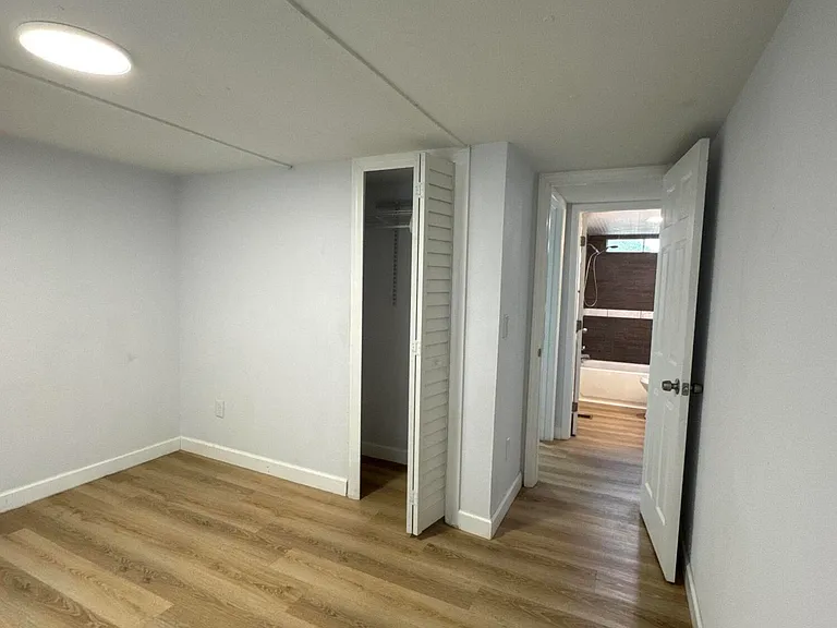 4760 Lake Ontario Dr — Photo 15