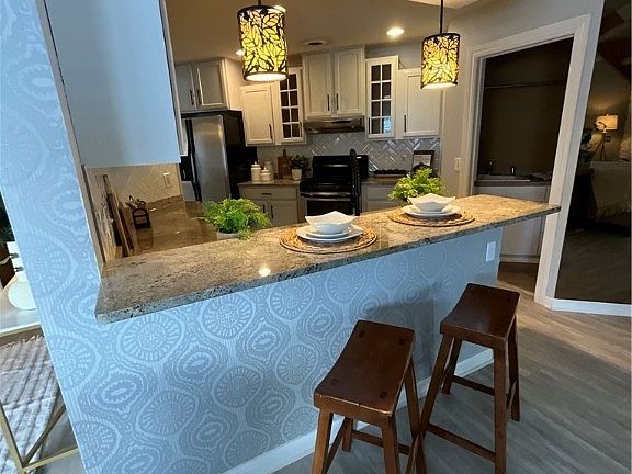 4th image of 102 Spinnaker Dr