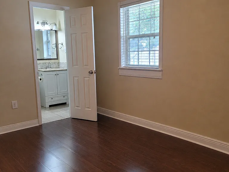 632 Mayflower Ave — Photo 11