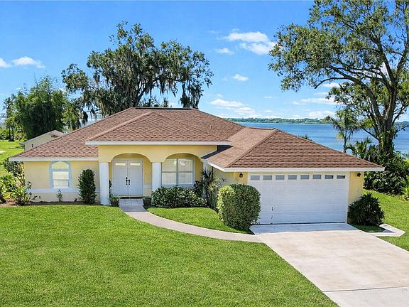 2nd image of 739 N Lake Reedy Blvd