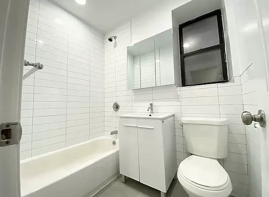 Rented by EastMount Realty LLC | media 20