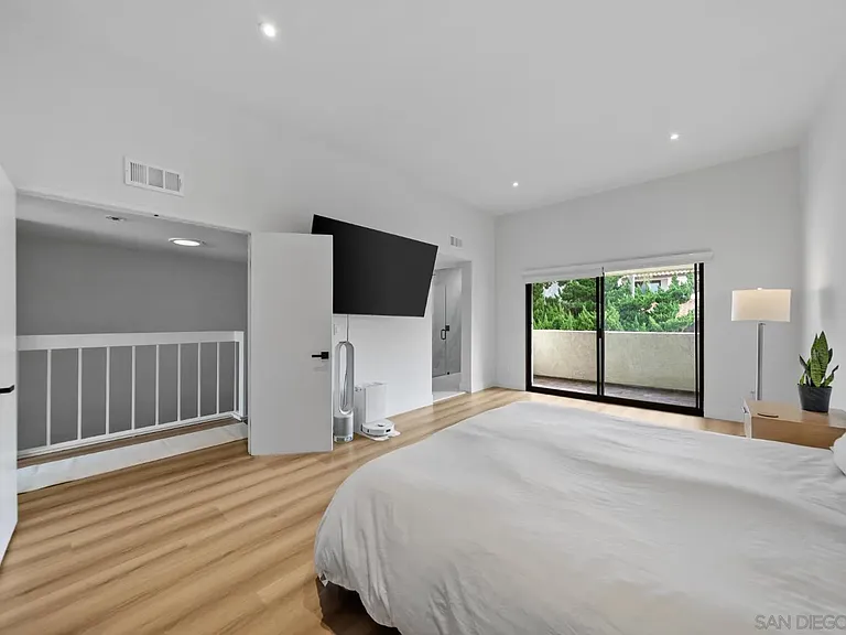 7410 Caminito Carlotta — Photo 18
