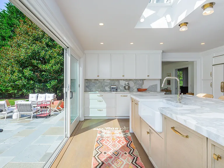 84 Anns Ln — Photo 15