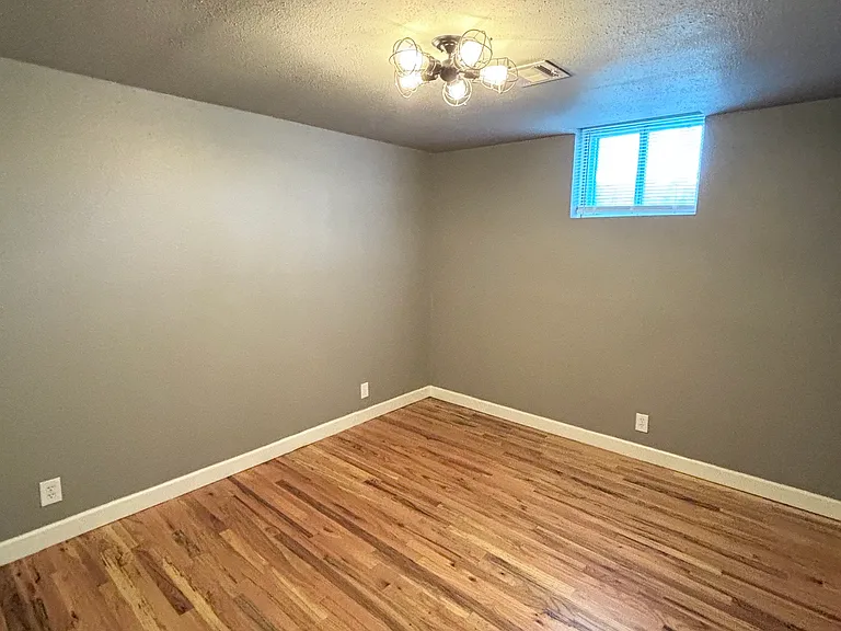215 W Fairview St #102 — Photo 6