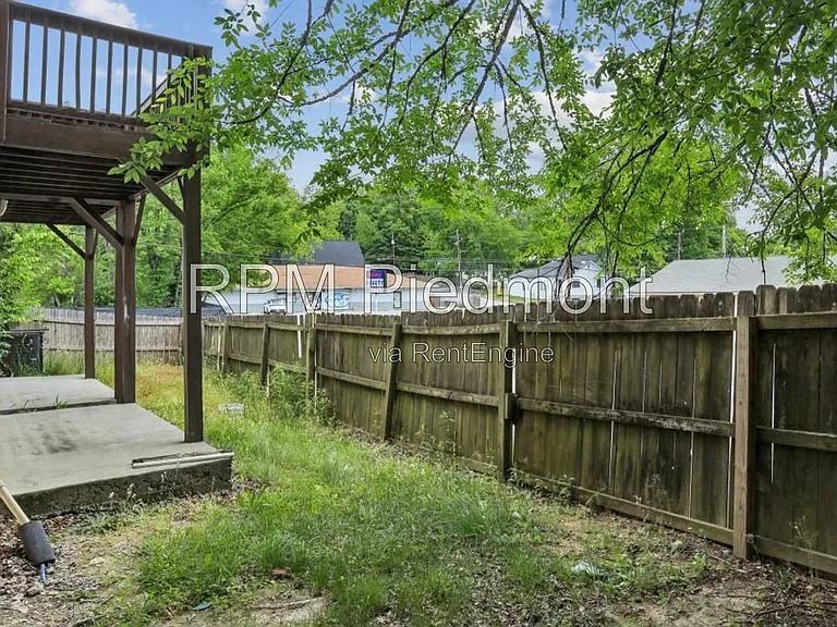 751 Prince Pl NW — Photo 24