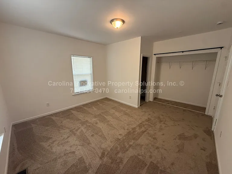 610 N Pear St — Photo 11