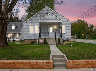 1525 N 4th St, Saint Charles, MO