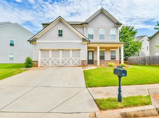 2102 Black Pebble Cir, Buford, GA 30519