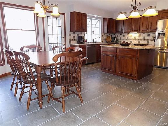 5th image of 1322 Dietrich Oaks Dr