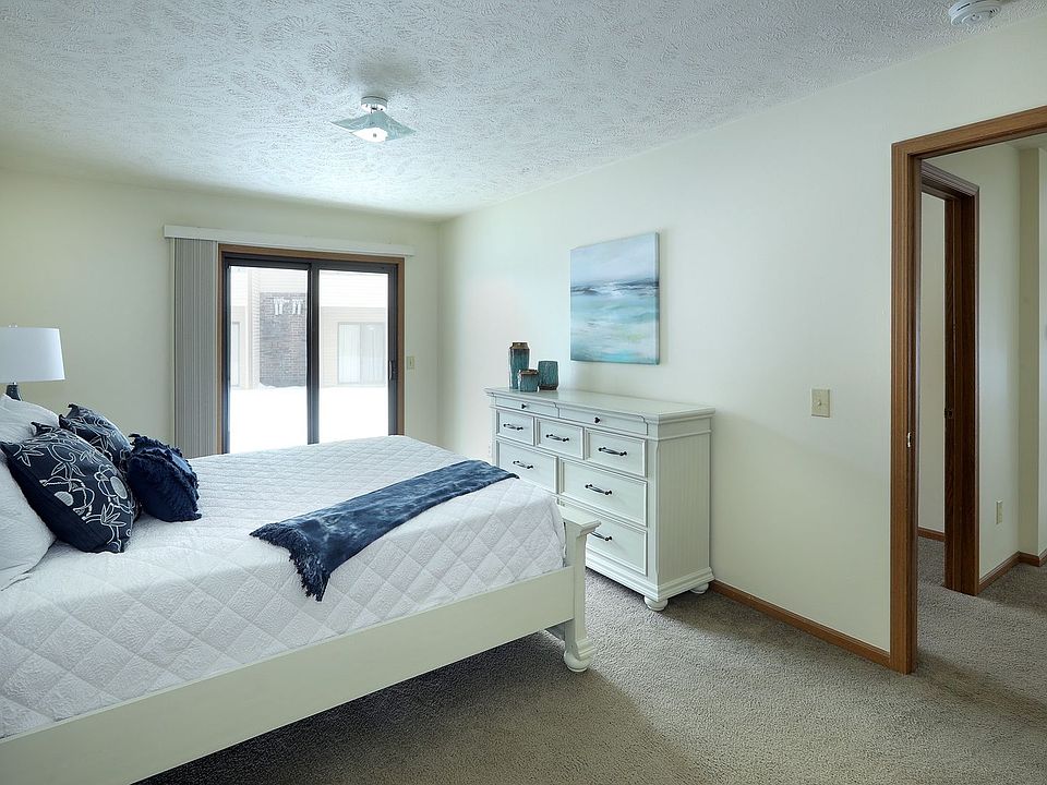 Oak Tree Apartments 6555 Balsam Dr Hudsonville, MI Zillow