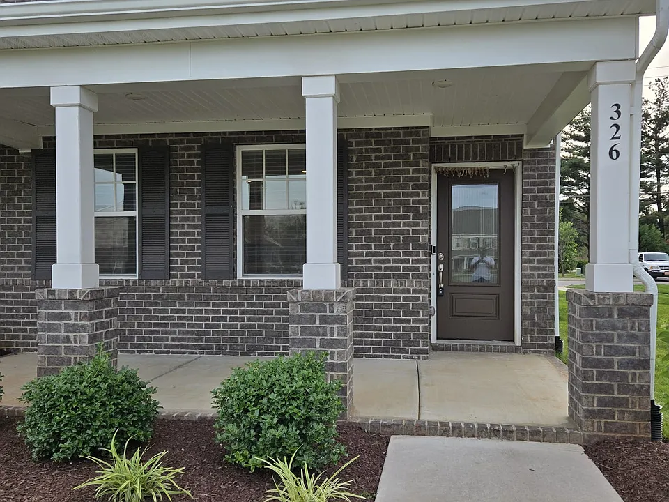 326 Lydia Dr