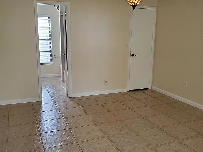 1609 Bent Pine Way — Photo 12