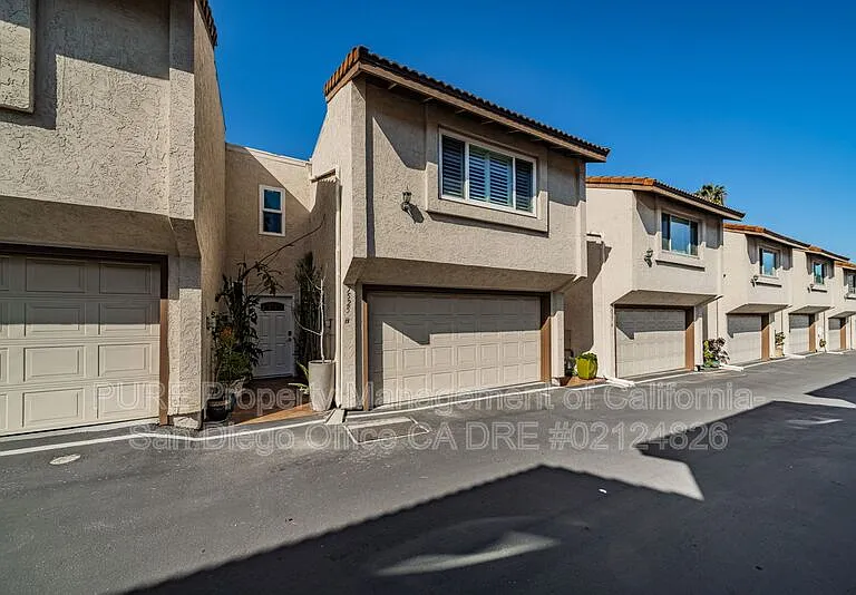 7525 Jerez Ct #H — Photo 1