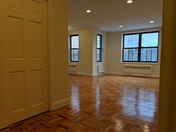 3rd image of 6395 Austin St #6A