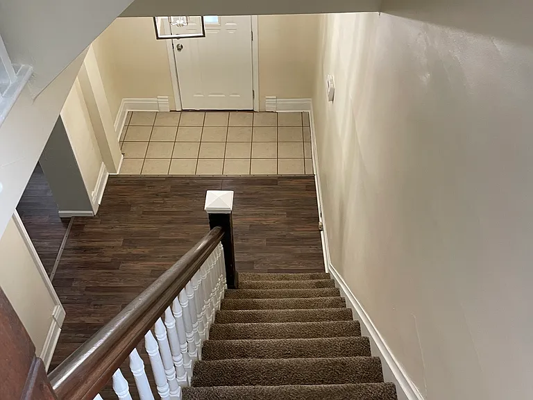 419 Grace St — Photo 7