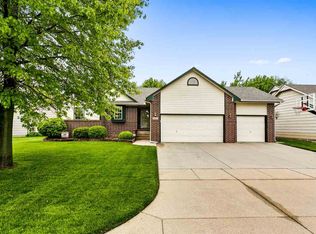 2317 N Callahan St, Wichita, KS 67205