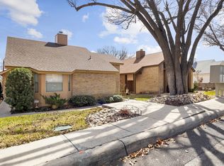 8430 Cranberry Hl, San Antonio, TX 78254