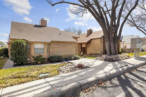 8430 Cranberry Hl Photo 1