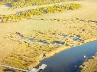 4 Cedar Plantation Ln, Awendaw, SC 29429