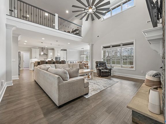 5th image of 7550 Parktrace Ln