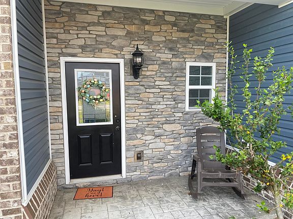 4th image of 327 Lacey Mae Way