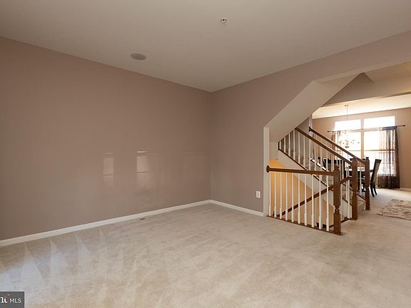 4th image of 7509 Langport Ct