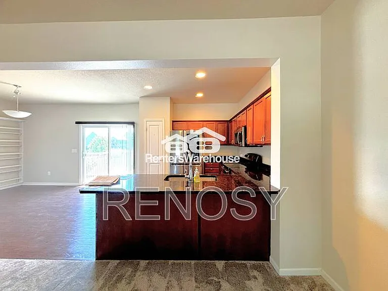 52 SE Booth Ave — Photo 8