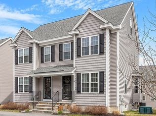8 Riley Rd #8, Tyngsboro, MA 01879