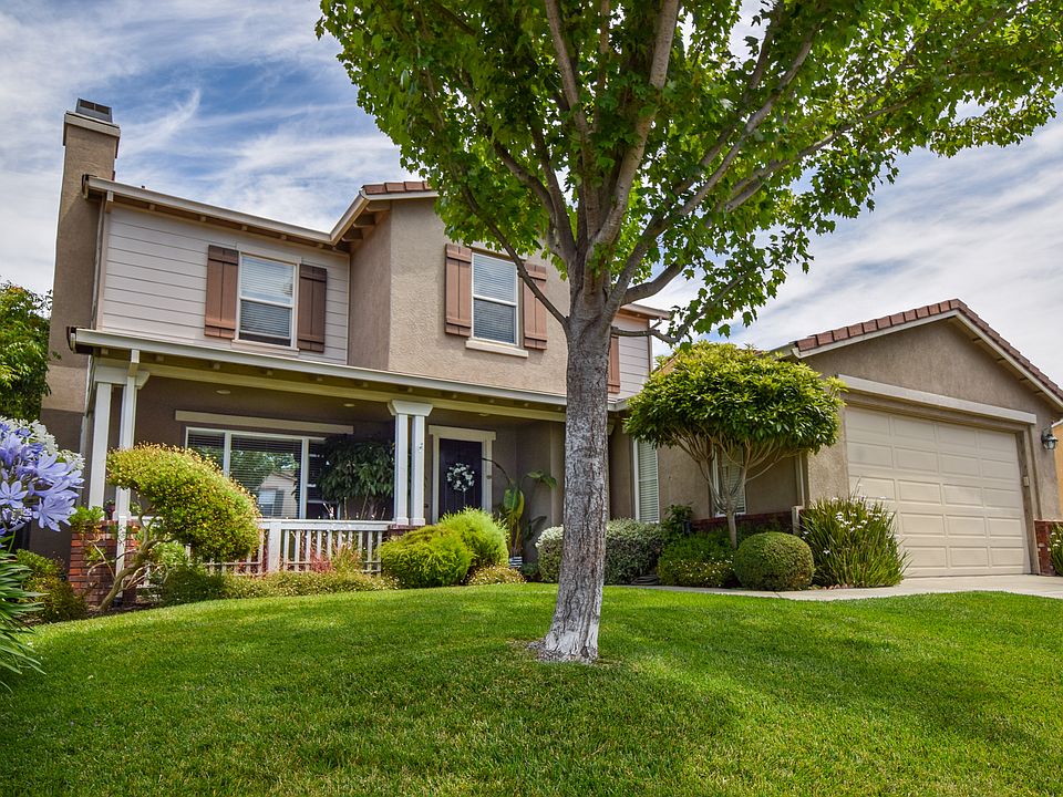 1st image of 432 Bettona Way