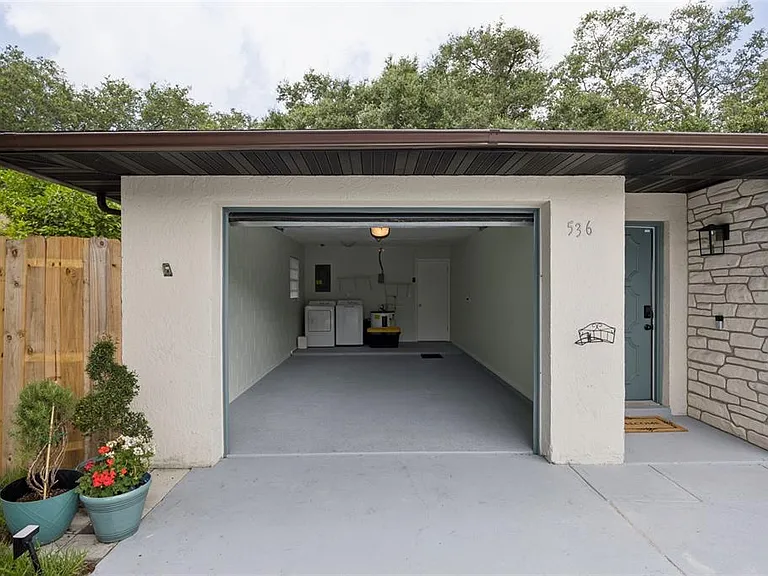 536 Hibiscus Way #7-B — Photo 38