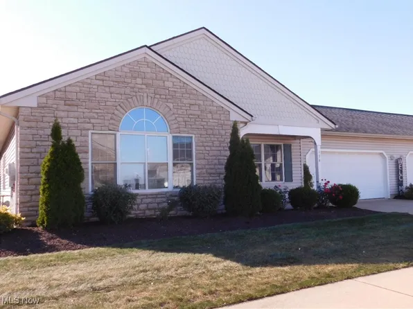 136 Arrow Ct, Elyria, OH 44035