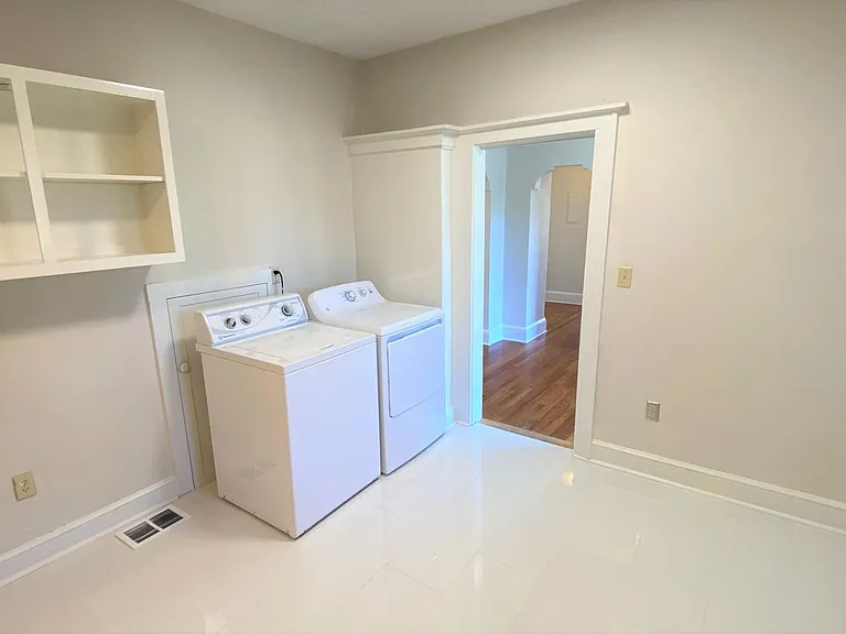322 Beard St #1 — Photo 5