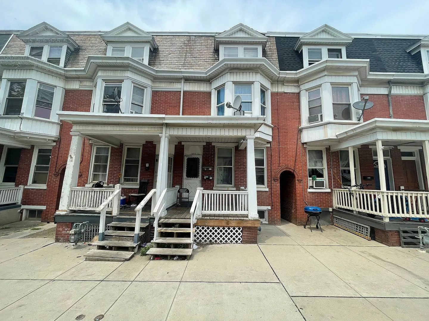 NWA-853 Wayne Ave — Photo 1