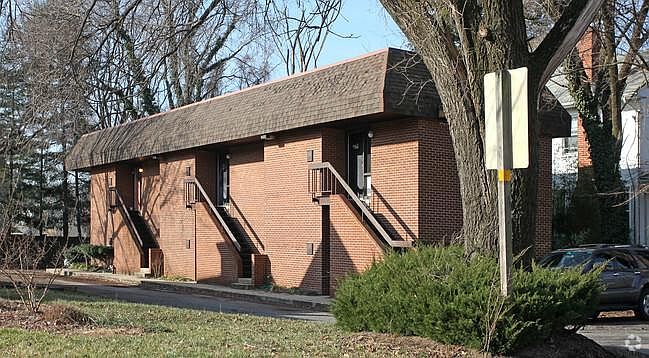 1st image of 1503 West St APT F