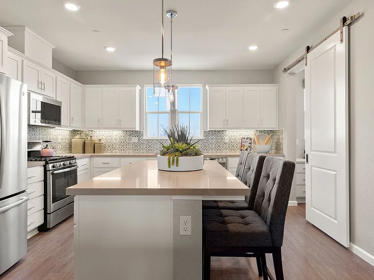 Spacious Townhomes in Provence at Natomas — Photo 139