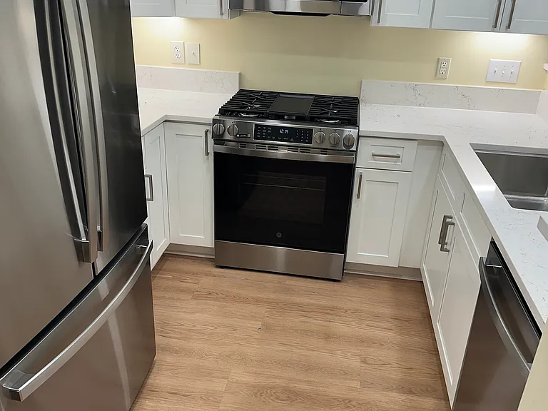 115 Windermere Dr #405 — Photo 7