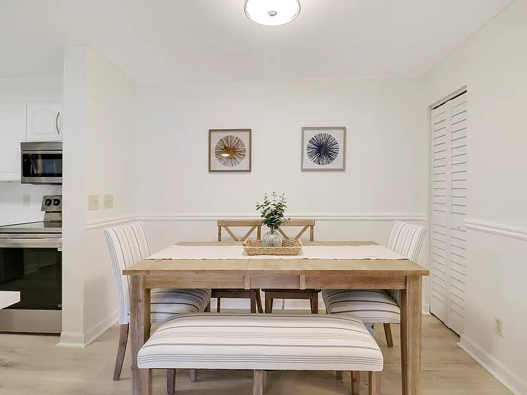 1107 Duncan Cir #102 — Photo 8