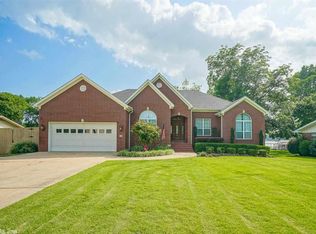 308 Elmwood Dr, Hot Springs, AR 71901