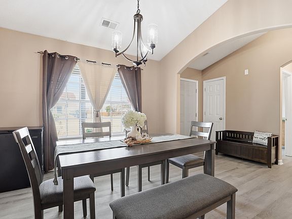 5th image of 100 Muskogee Ln