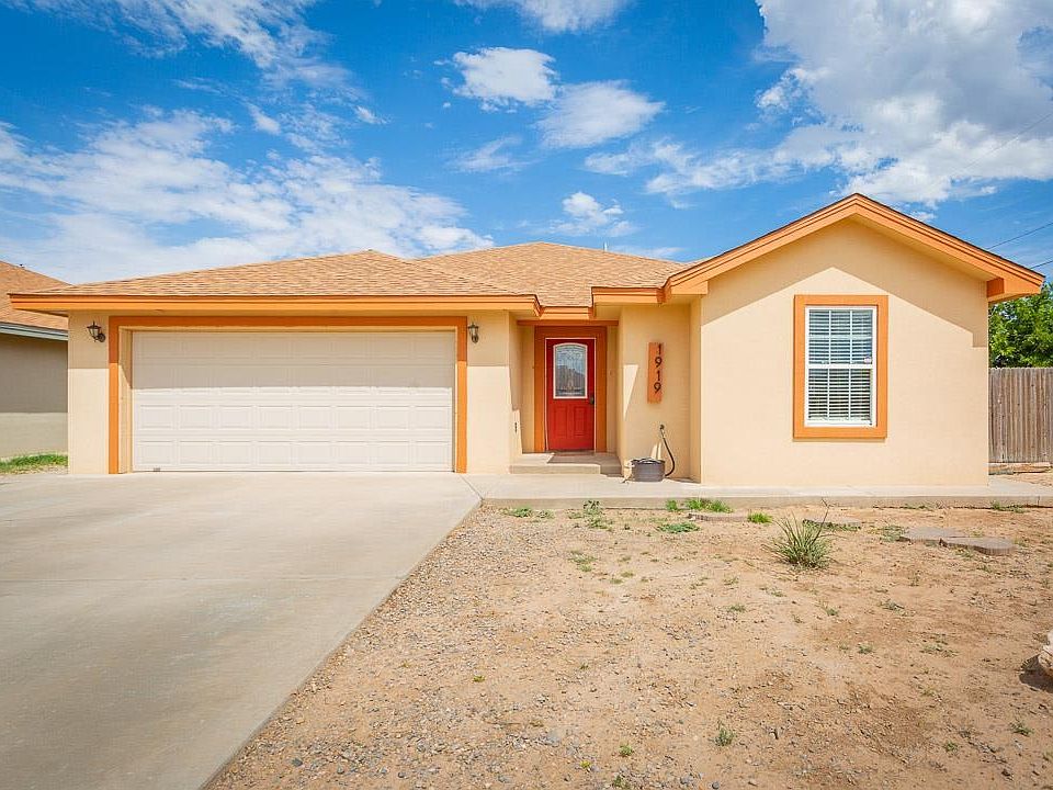 1st image of 1919 Clover Ln