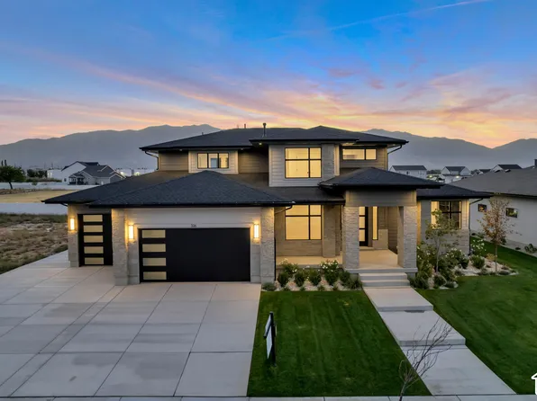 316 N Amber Ln, Layton, UT 84041