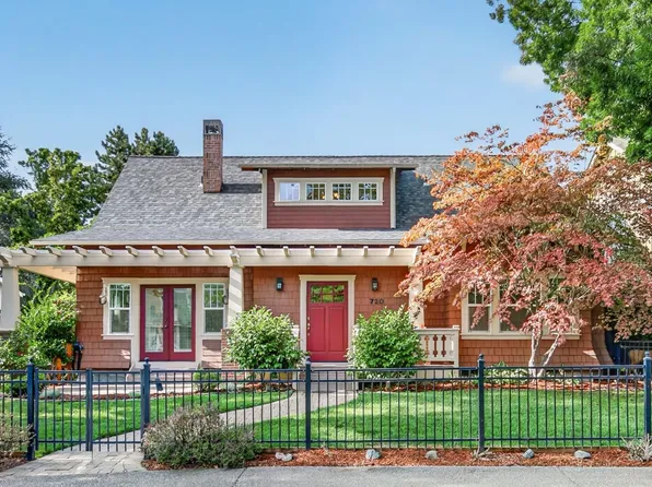 720 G St, Jacksonville, OR 97530