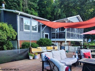 2052 Lake Floyd Cir, Salem, WV, 26426