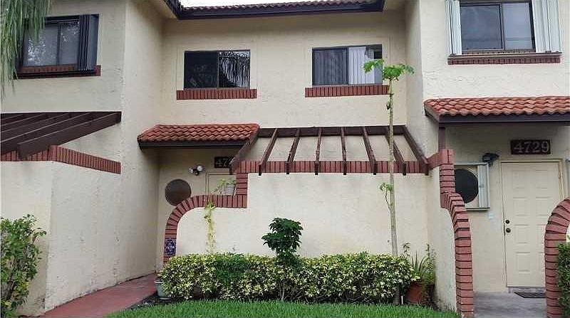1st image of 4725 NW 90th Ave #1